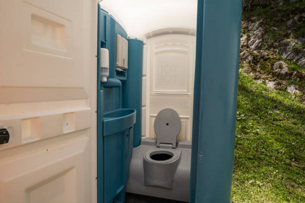 Portable restroom solutions in Halesite, NY
